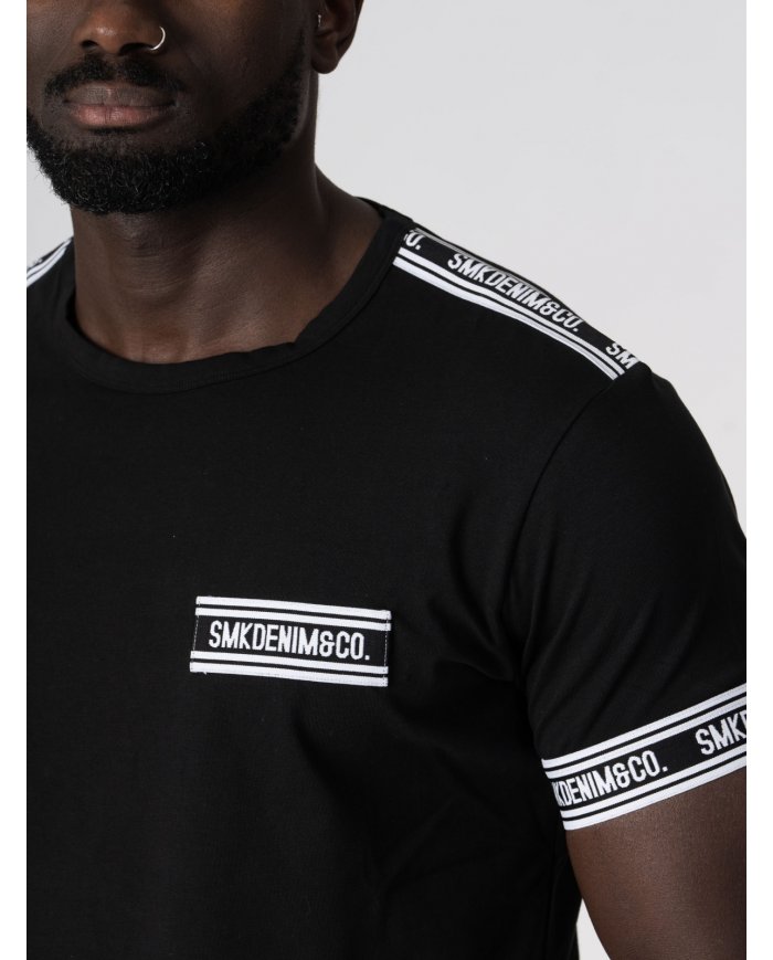 T-SHIRT SMK PRETA DNM CO