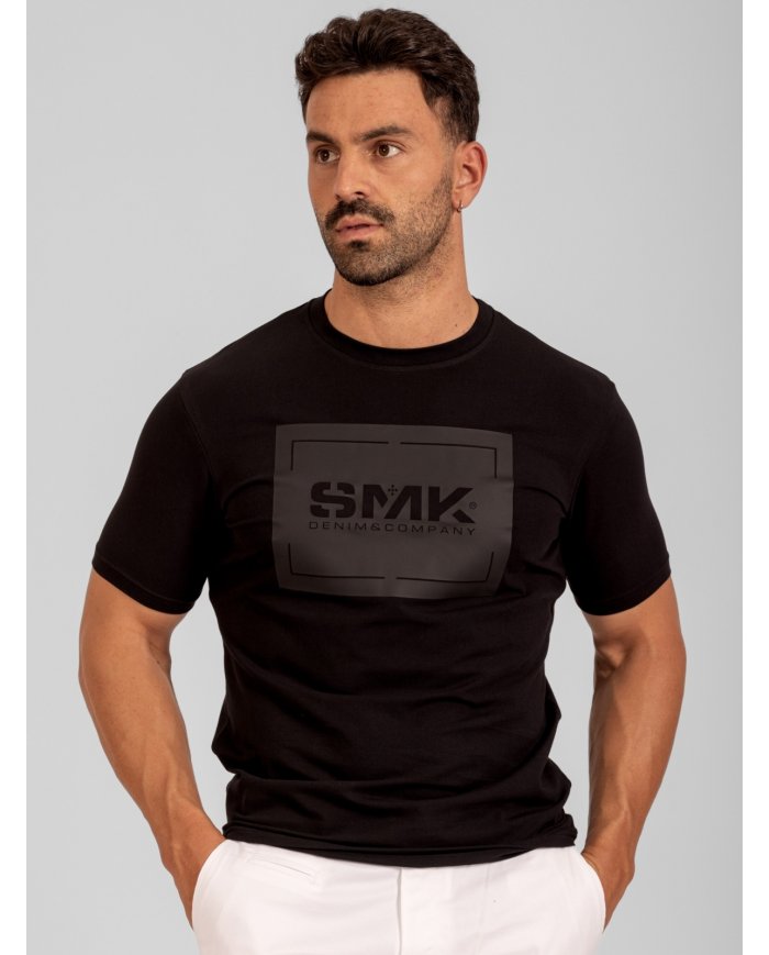 T-SHIRT SMK LOGO PRETO