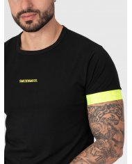 T-SHIRT SMK PRETO AMARELO